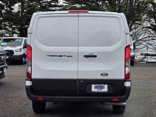 Oxford White 2026 Ford Transit-250 Base