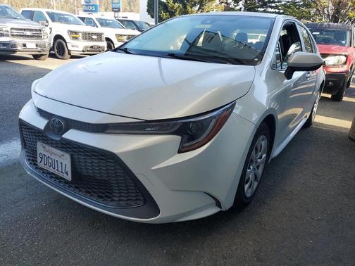 2022 Toyota Corolla LE