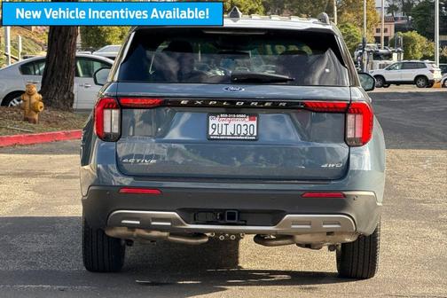2025 Ford Explorer Active