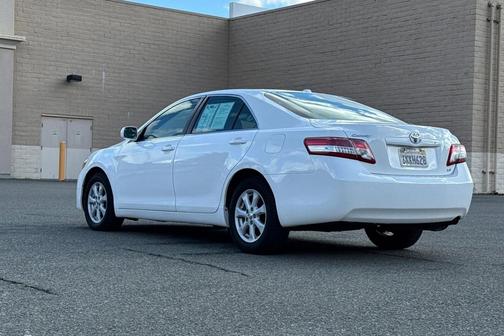 2010 Toyota Camry LE