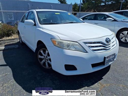 2010 Toyota Camry LE