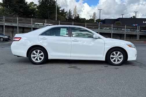 2010 Toyota Camry LE