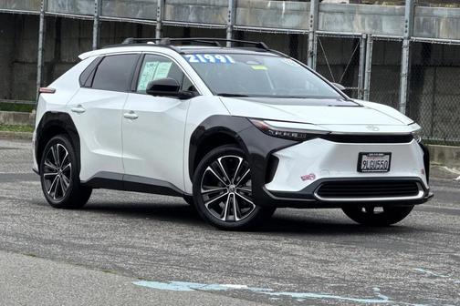 2023 Toyota bZ4X Limited