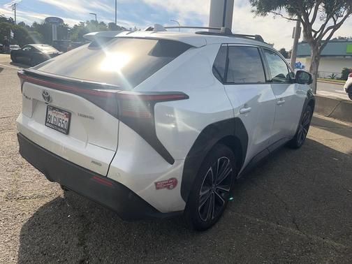 2023 Toyota bZ4X Limited
