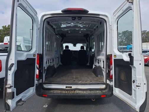 2021 Ford Transit-250 Base
