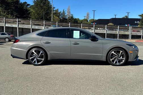 2022 Hyundai SONATA SEL Plus