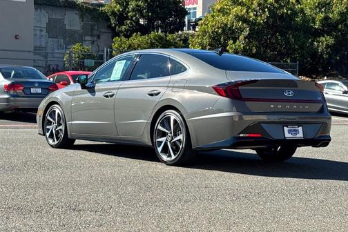 2022 Hyundai SONATA SEL Plus