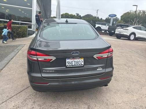2020 Ford Fusion SE