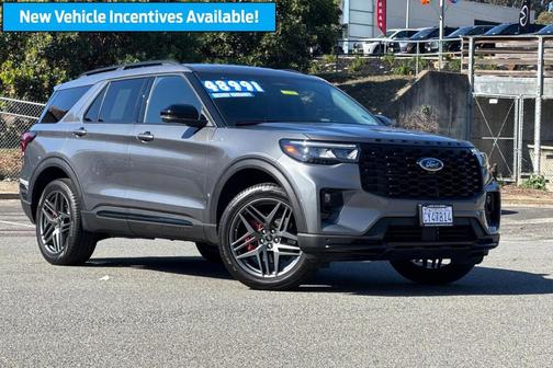 2025 Ford Explorer ST-Line