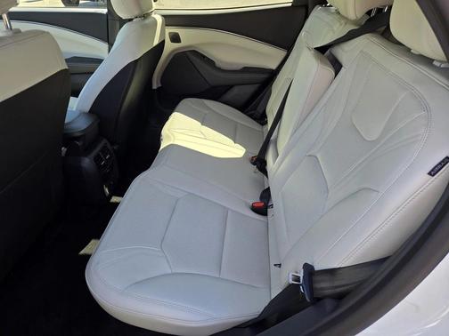 Star White Metallic Tri-Coat 2026 Ford Mustang Mach-E Premium