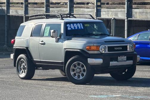 2011 Toyota FJ Cruiser Base