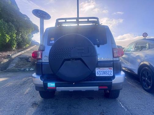 2011 Toyota FJ Cruiser Base