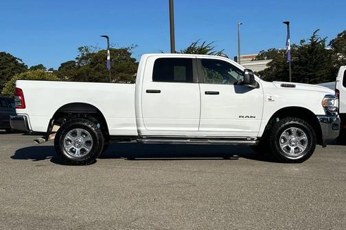 2024 RAM 2500 Big Horn Crew Cab 4x4 6'4' Box