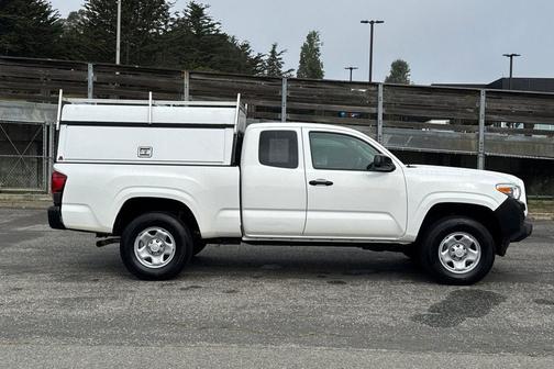 2023 Toyota Tacoma SR