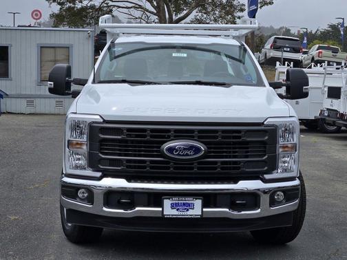 Oxford White 2026 Ford F-350 XL