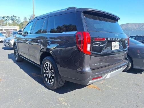 Dark Matter Gray Metallic 2025 Ford Expedition Platinum