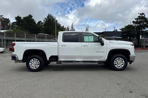 2023 Chevrolet Silverado 2500 LT