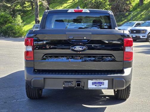 Shadow Black 2026 Ford Maverick Lariat