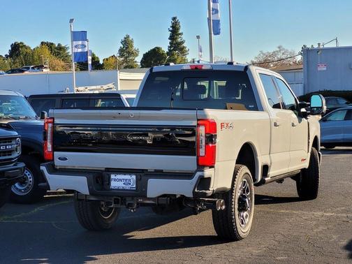 Avalanche 2026 Ford F-250 Platinum