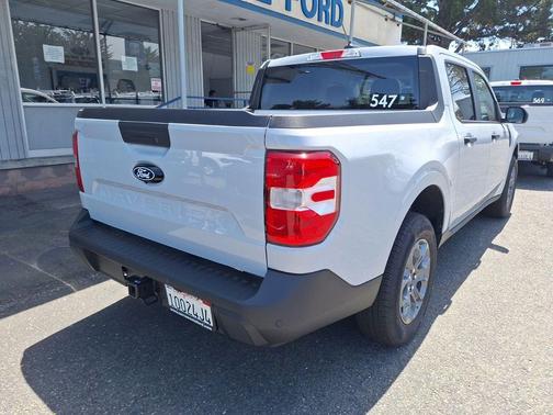 Space White Metallic 2026 Ford Maverick XLT