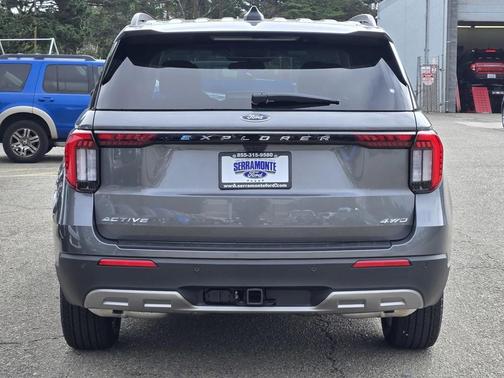 2026 Ford Explorer Active w/200A Pkg