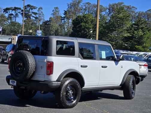 Oxford White 2026 Ford Bronco Big Bend