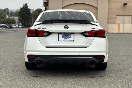 2021 Nissan Altima SR VC-Turbo FWD