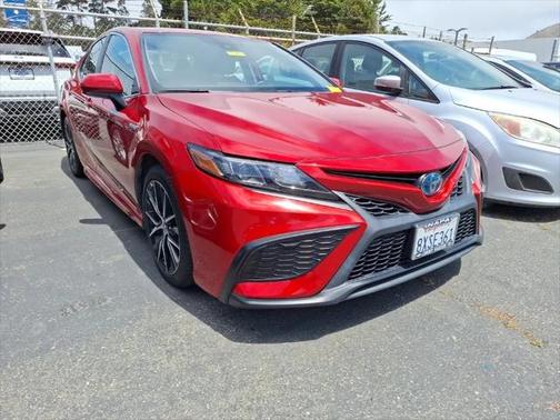 2021 Toyota Camry SE
