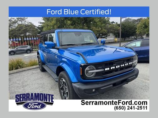 Velocity Blue Metallic 2021 Ford Bronco Outer Banks