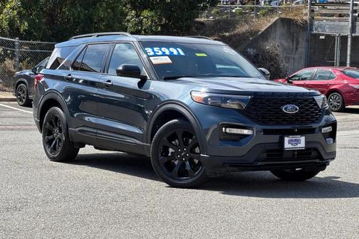 2022 Ford Explorer ST-Line