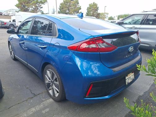 2017 Hyundai IONIQ Hybrid Limited