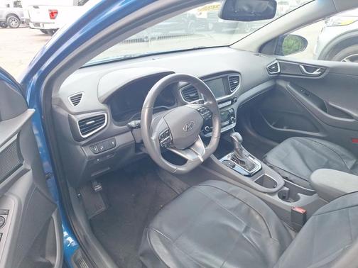 2017 Hyundai IONIQ Hybrid Limited