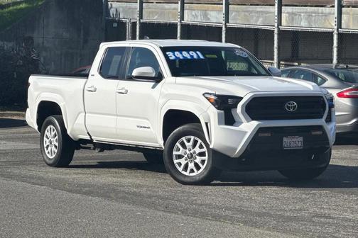 2024 Toyota Tacoma SR5