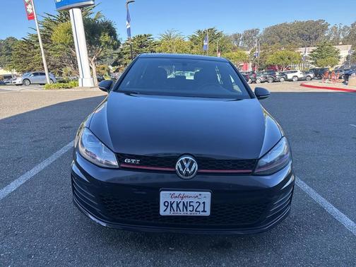 2015 Volkswagen Golf GTI 2.0T Autobahn 4-Door