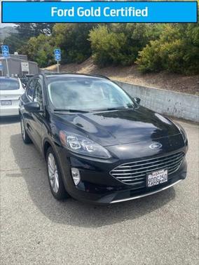 2022 Ford Escape Titanium