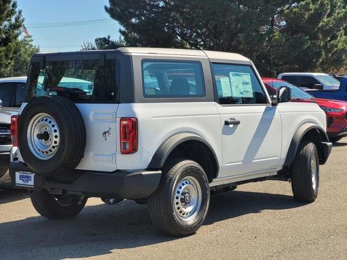 2025 Ford Bronco Base