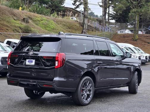 2025 Ford Expedition Max Platinum