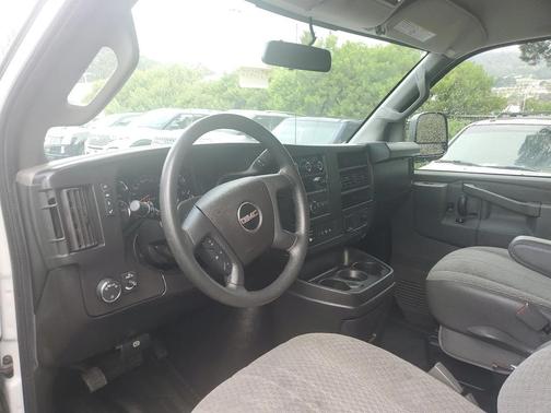 2018 GMC Savana 3500 LT