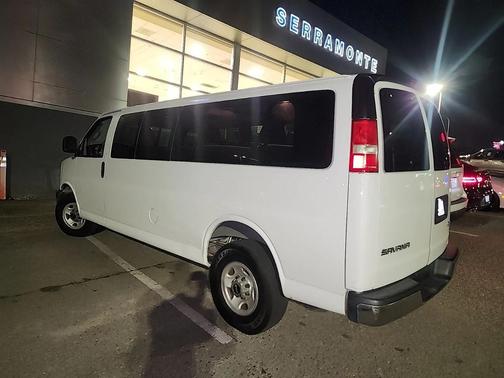 2018 GMC Savana 3500 LT