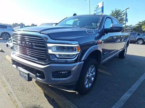 2021 RAM 3500 Laramie Crew Cab 4x4 8' Box
