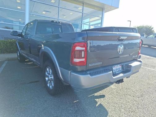 2021 RAM 3500 Laramie Crew Cab 4x4 8' Box