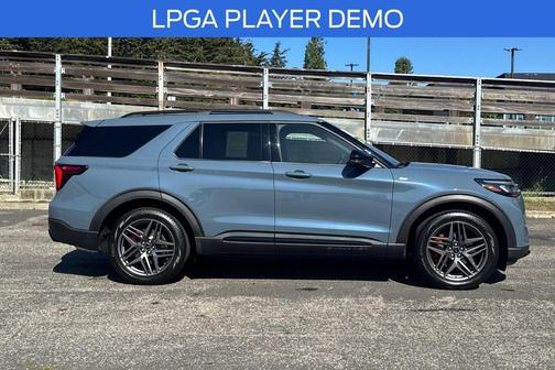 Vapor Blue Metallic 2026 Ford Explorer ST-Line