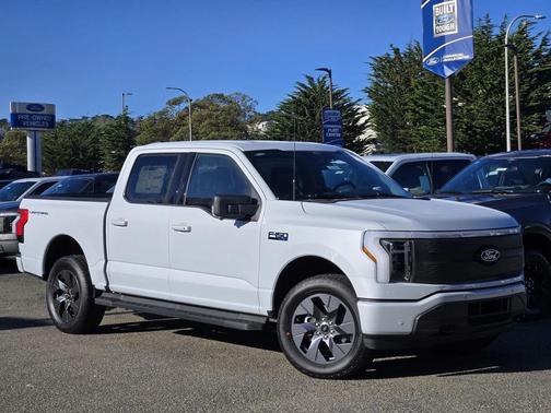 2025 Ford F-150 Lightning Flash