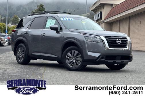 Gun Metallic 2024 Nissan Pathfinder SV FWD