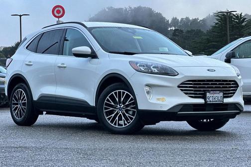 2022 Ford Escape Titanium