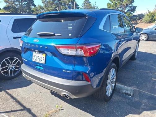 2022 Ford Escape Titanium
