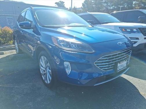 2022 Ford Escape Titanium