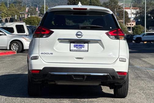 2020 Nissan Rogue S