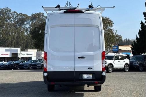 2022 Ford Transit-250 Base
