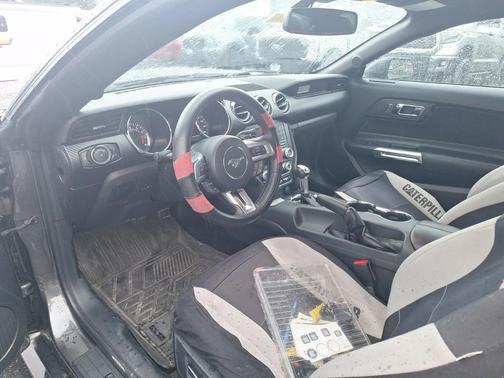 2015 Ford Mustang V6